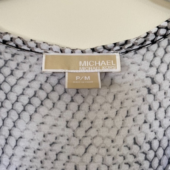 MICHAEL Michael Kors Snake Print Short Sleeve T-Shirt Top Size Petite Medium - Picture 3 of 6